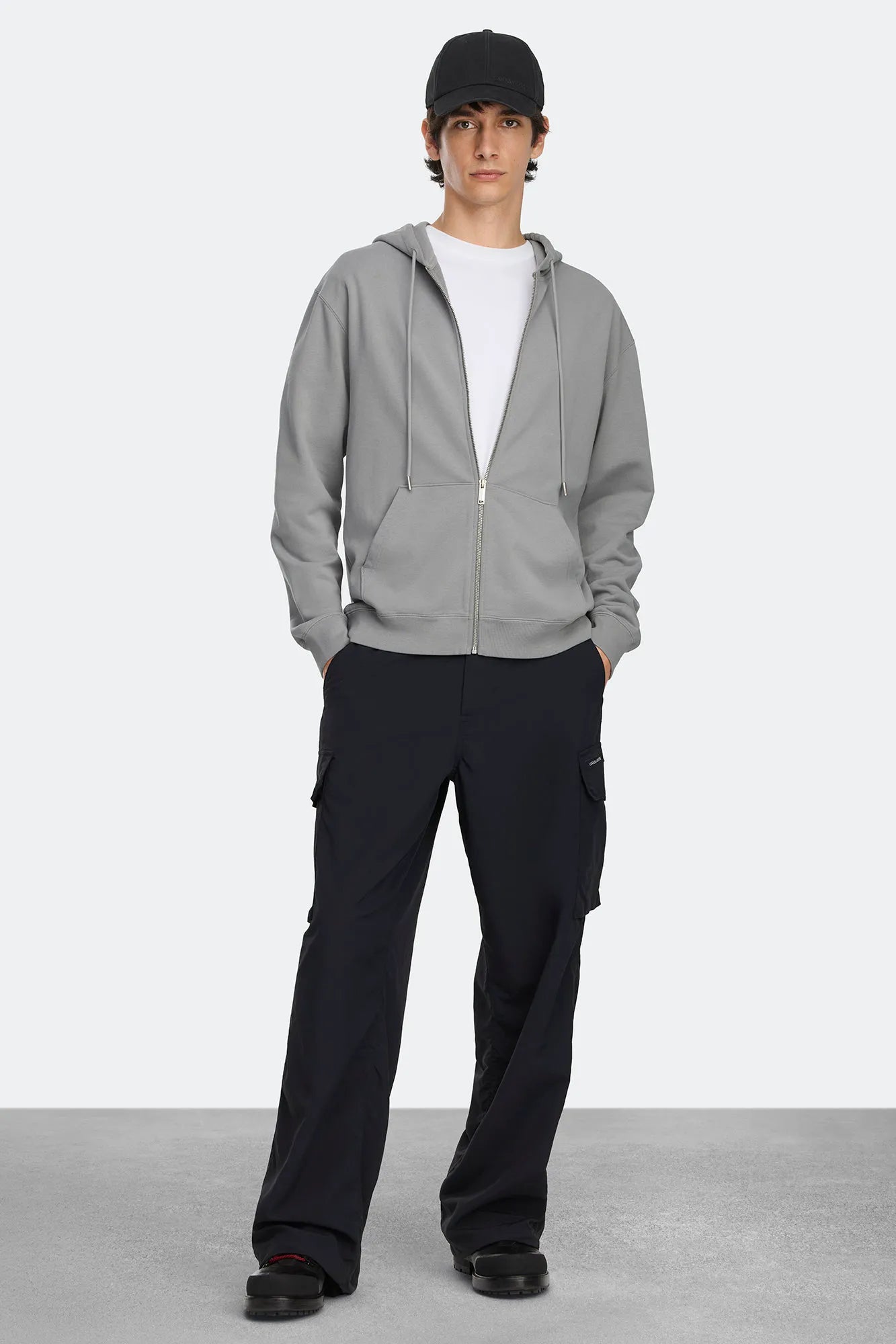 STRATUS GREY