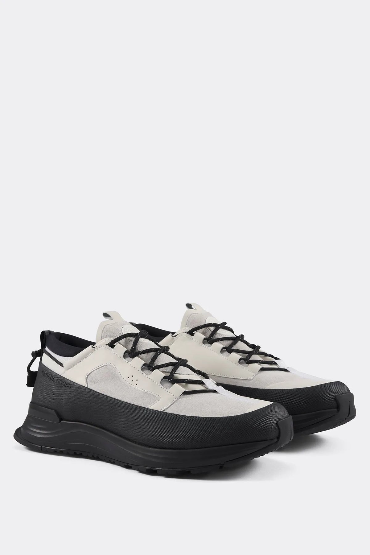 WHITE/BLACK