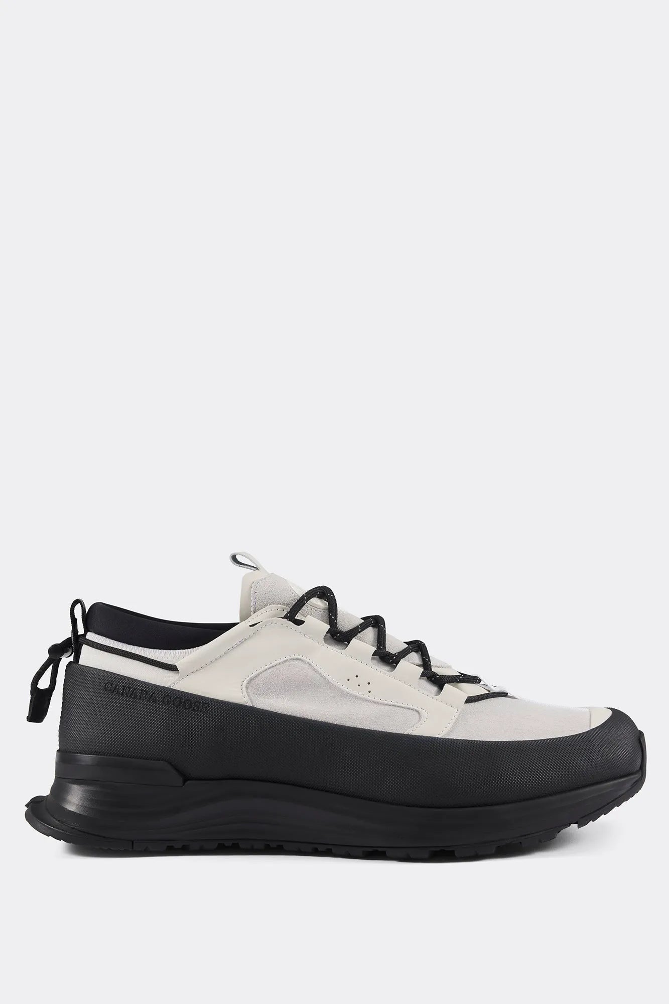 WHITE/BLACK