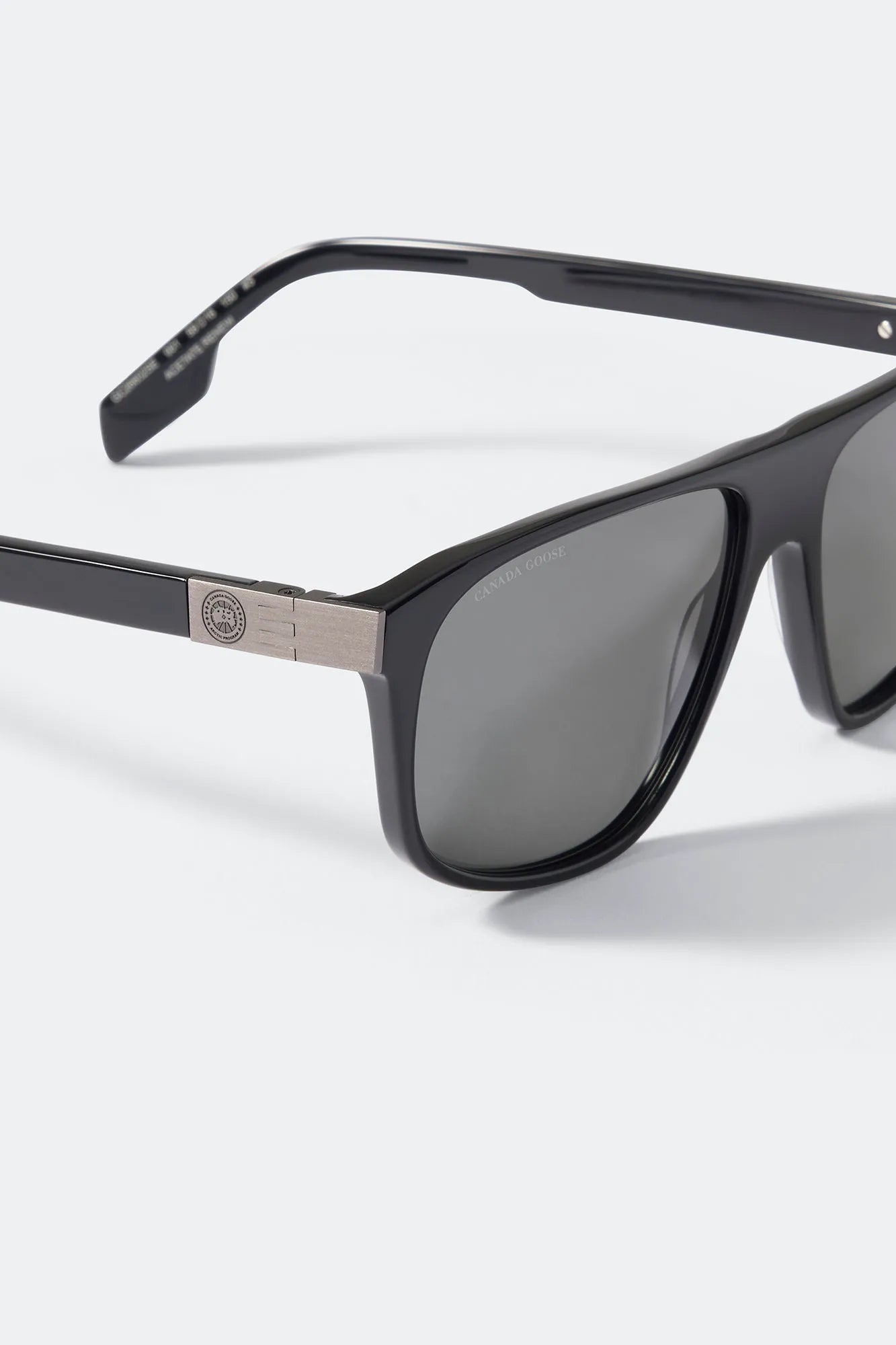 BLACK/SOLID GREEN GREY